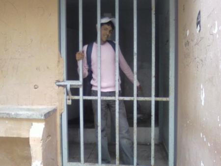 vien ici pour pipi ou b1 khikhi ....